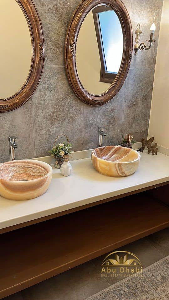 5 585598164_834943315949233_2629340031859134013_n. jpg