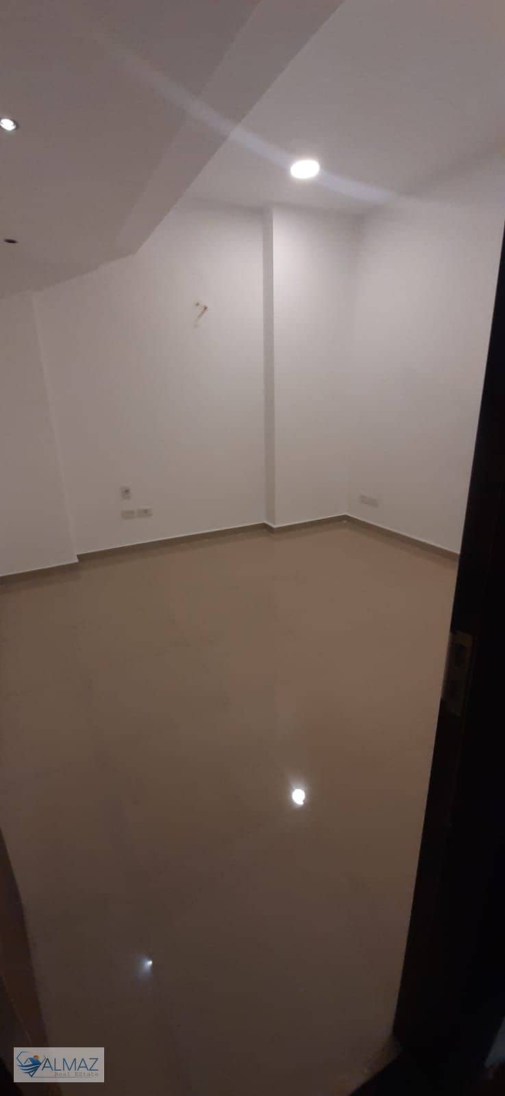 15 WhatsApp Image 2025-12-28 at 3.57. 19 PM (1). jpeg