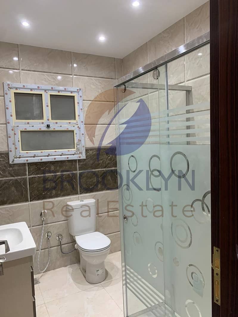 4 7a25080b-da75-4e5b-b7c6-8929c1e785d5. jpeg