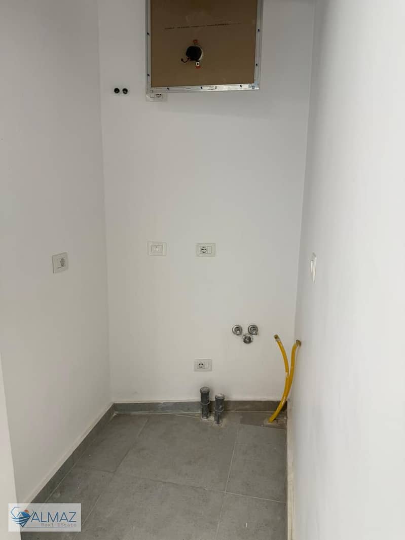 6 WhatsApp Image 2025-12-28 at 4.03. 52 PM. jpeg