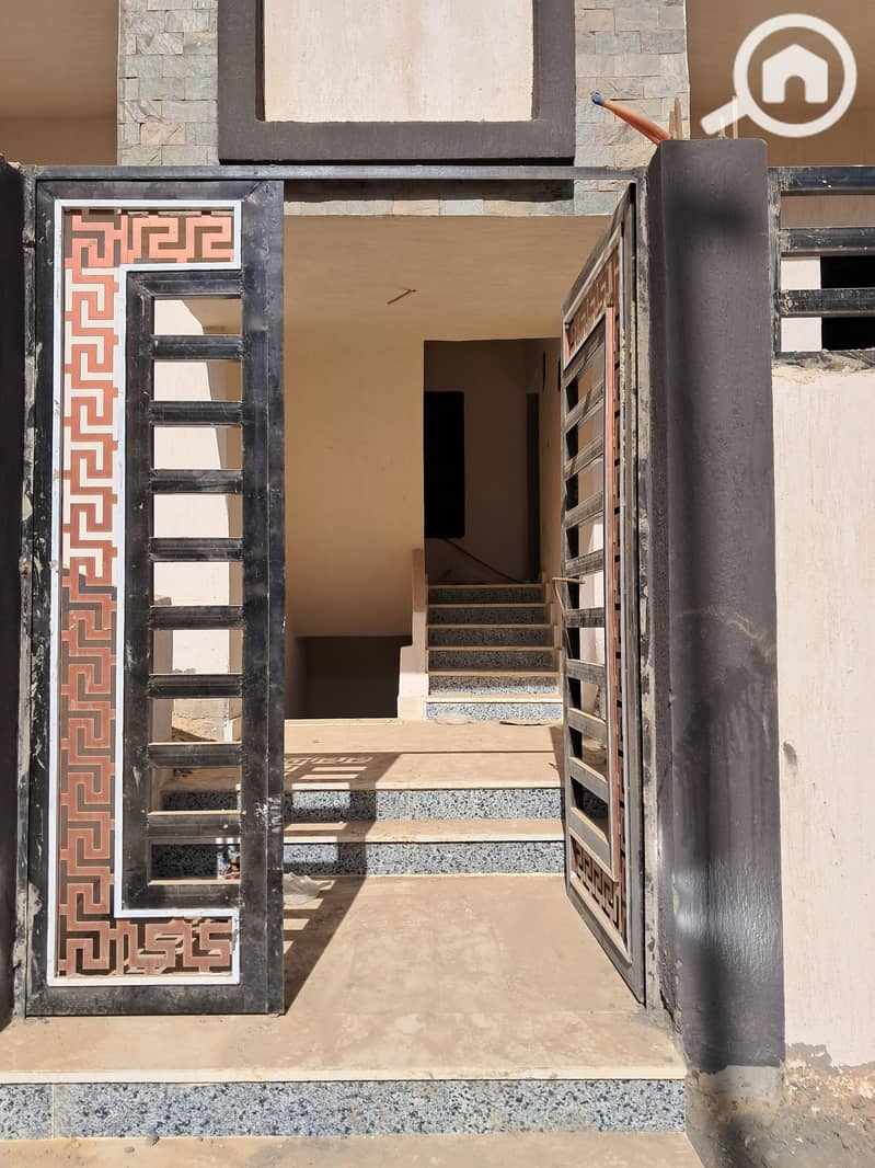 2 ٢٠٢٥١٠٢٢_١٤٤٣٥٠. jpg