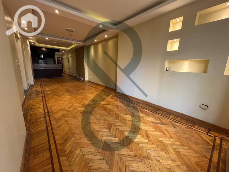 4 PHOTO-2025-12-23-13-29-48. jpeg