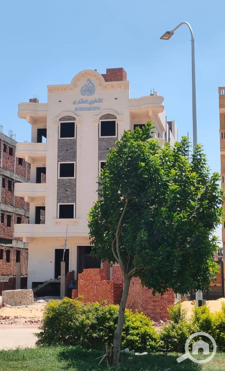 4 22ec4936-eb5b-4a05-b178-e84a1c331674. jpg