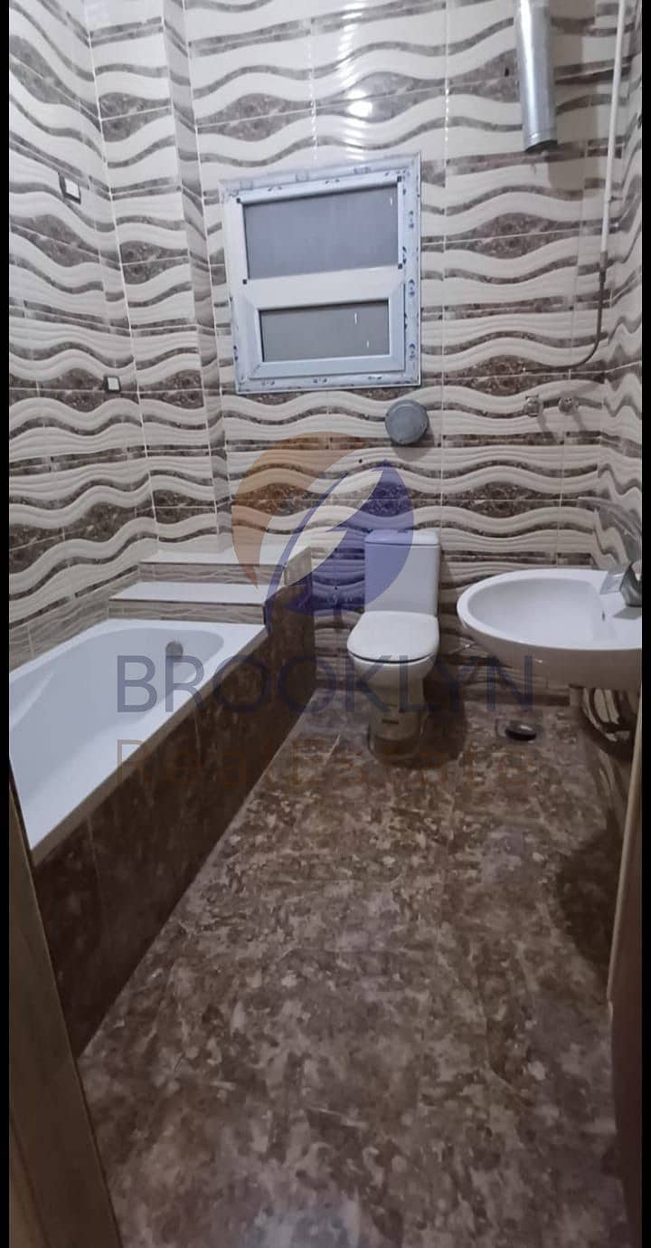 10 9df1cba3-3d99-49a4-a4ba-2b3a615d235b. jpeg