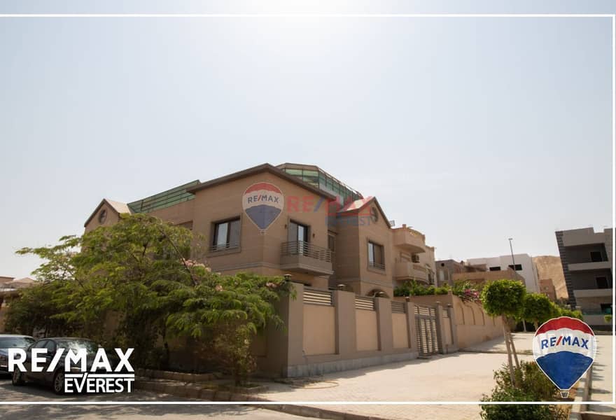 2 a96f5b7d-f9e1-4fa0-a59e-bd35bf0e7b58. jpg