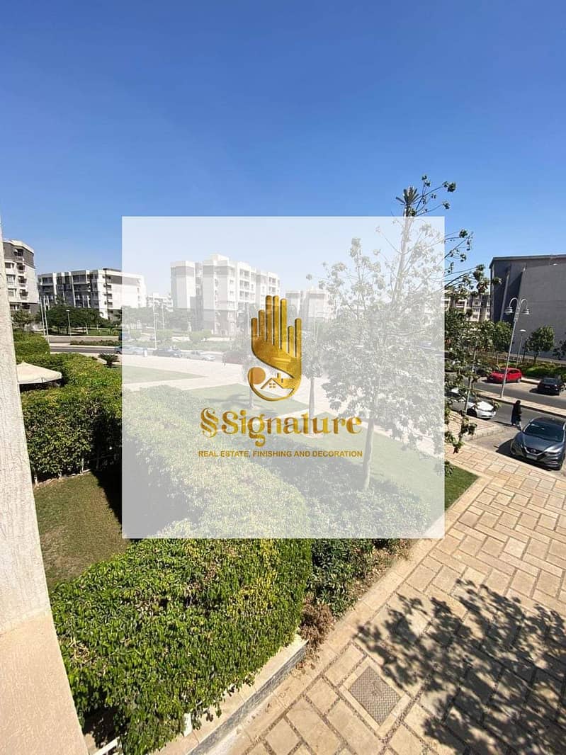 12 a0d051e6-a3e6-4f51-9627-e2a5e070d185. jpg