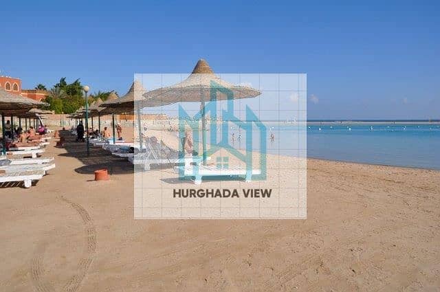 5 PrivateBeach1. jpg