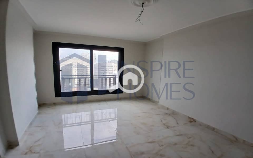 11 WhatsApp Image 2025-12-27 at 15.23. 12 (1). JPG