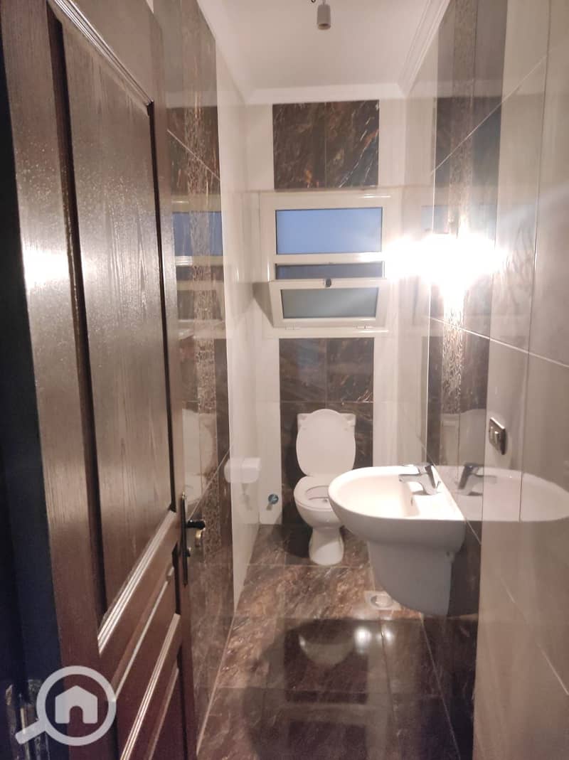 7 WhatsApp Image 2025-12-28 at 5.49. 15 PM (1). jpeg