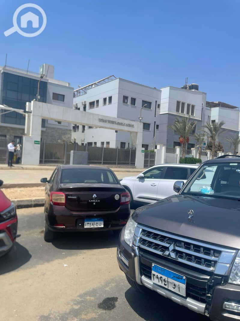 14 feb7869f-f606-4e8a-817e-0d2e807fe4cc. jpg