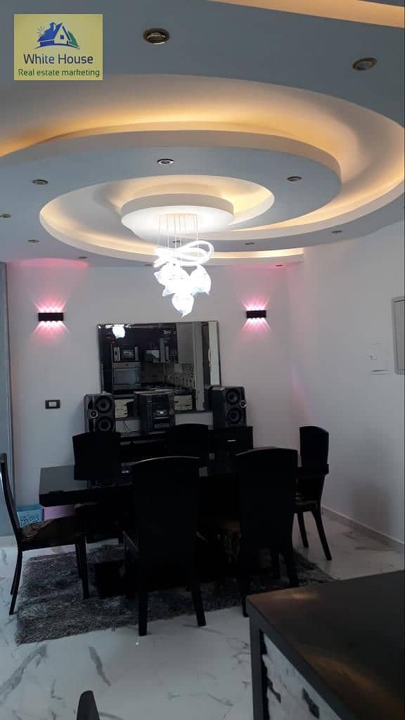 2 0d3f9376-4137-4f8e-8f93-06a0bd9ad150. jpg