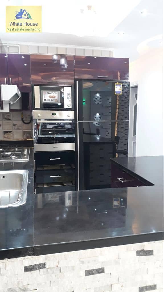 18 e32e9bce-2512-44c8-9ac1-665fd369c1d2. jpg