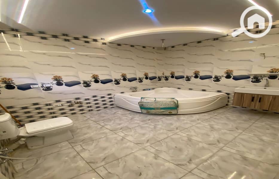 2 WhatsApp Image 2025-12-28 at 6.10. 42 PM_1400x900. jpg