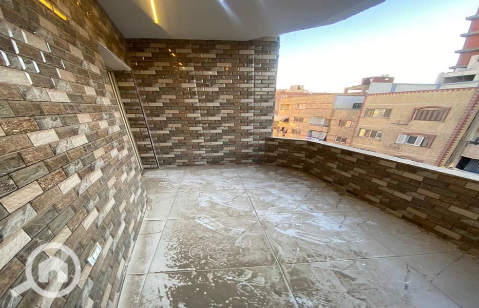 9 WhatsApp Image 2025-12-28 at 6.10. 44 PM_1400x900. jpg