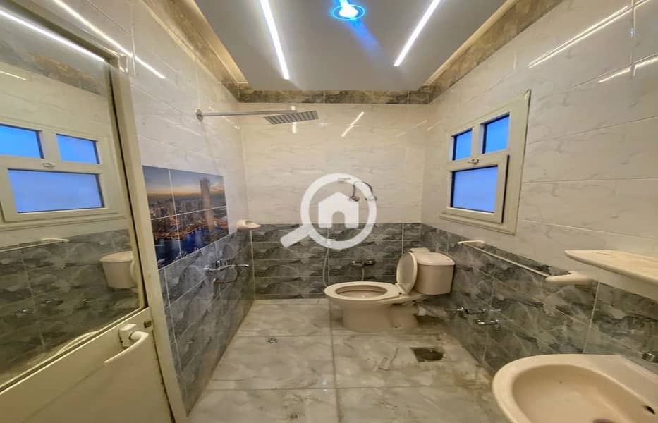 11 WhatsApp Image 2025-12-28 at 6.10. 45 PM_1400x900. jpg