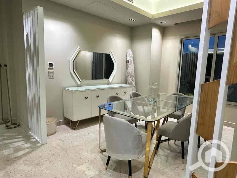 5 86dc6580-51dd-430b-a62d-50998fa5d0b7. jpg