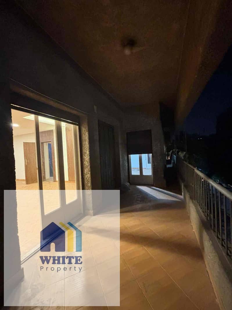 11 e2abb1c1-cb4c-4a9a-ae16-a4b42529eee1. jpg