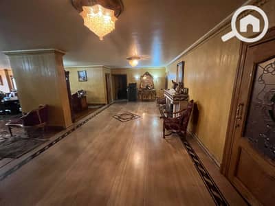 شقة 5 غرف نوم للبيع في سابا باشا، الإسكندرية - WhatsApp Image 2025-12-28 at 6.45. 23 PM. jpeg