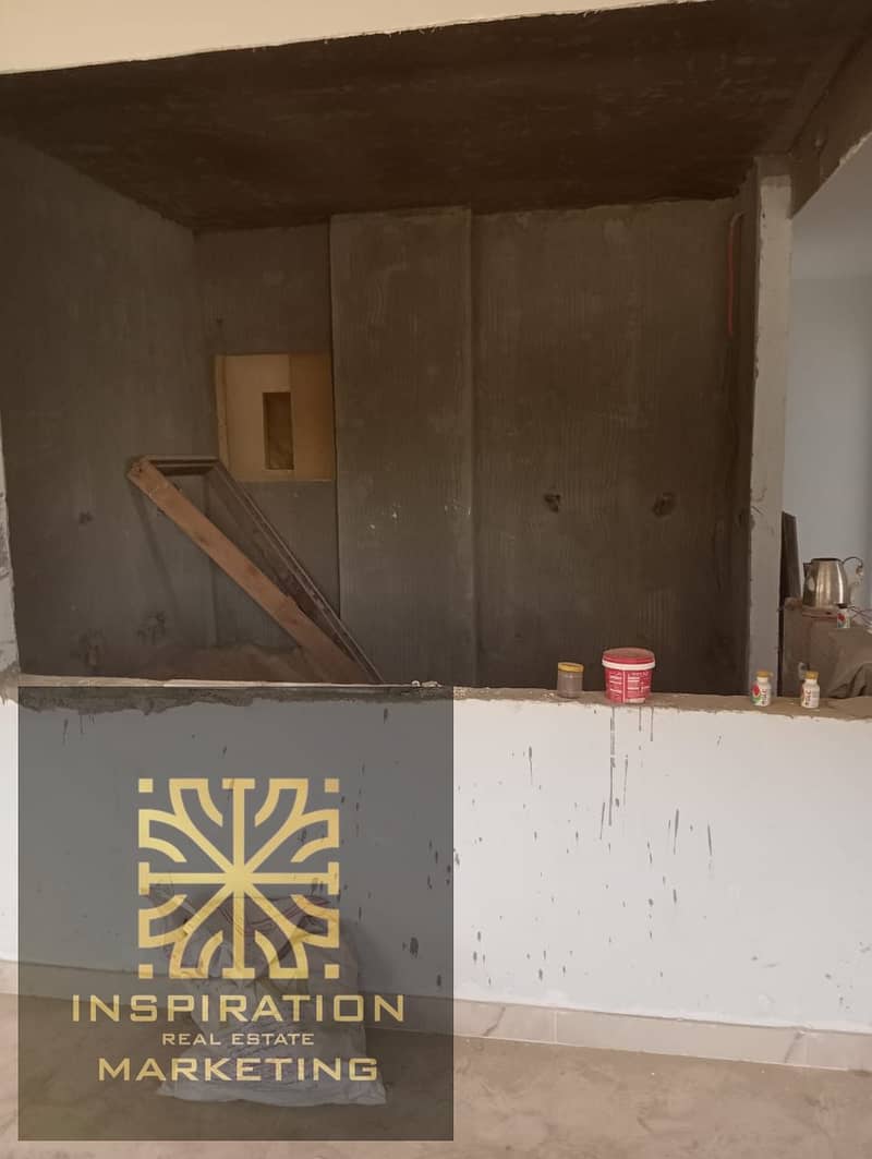 9 352a4c8f-4c0a-4ddc-9062-2e045e0d9e24. jpeg