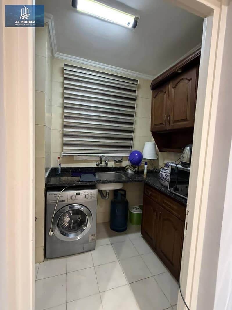 9 841e6c98-b440-49ac-8545-e3de6f661086. jpg