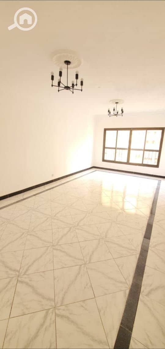 3 WhatsApp Image 2025-12-28 at 13.59. 57 (1). jpeg