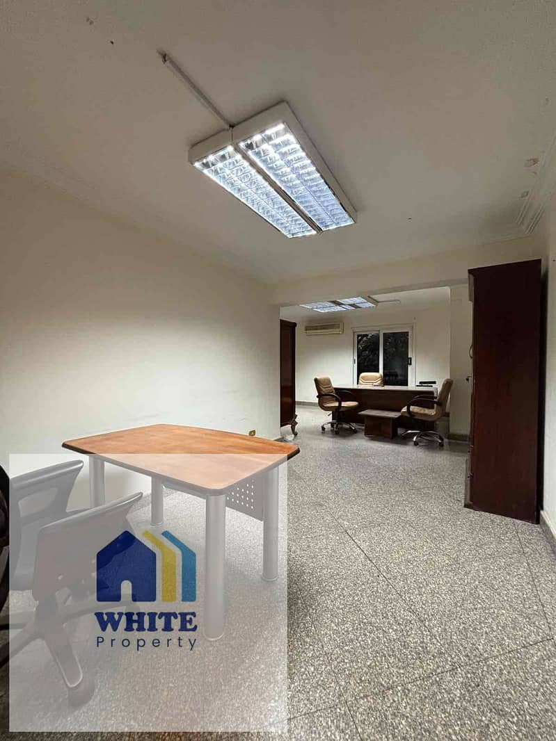 9 afd46c7c-3576-4dae-a1f3-4bfeb2802976. jpg