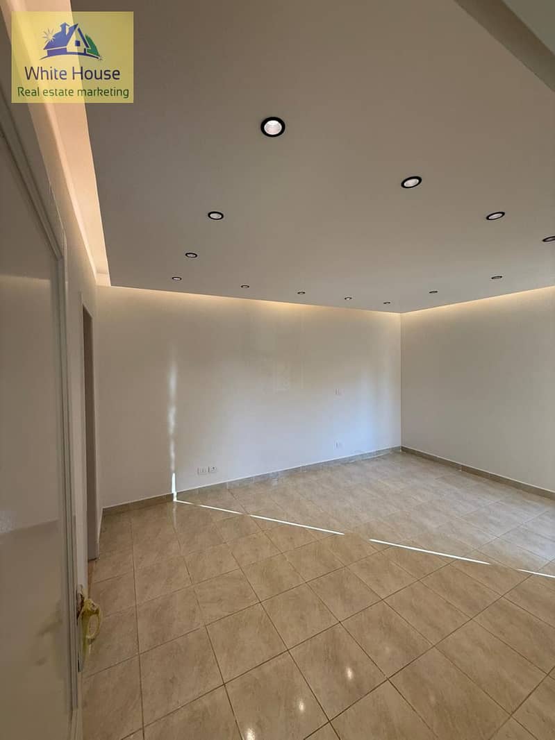 4 f44997ae-ae28-438e-aa01-879ea2c29f3d. jpeg