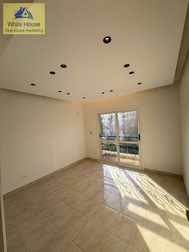 5 3f2b15ff-1478-4e0e-b09a-c76d8e3b997d. jpeg