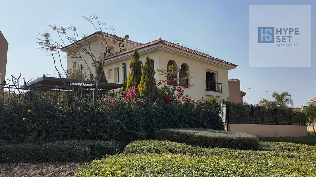 10 f640c0bc-6a6e-4ea8-a8ea-9d06c98bf427. jpg