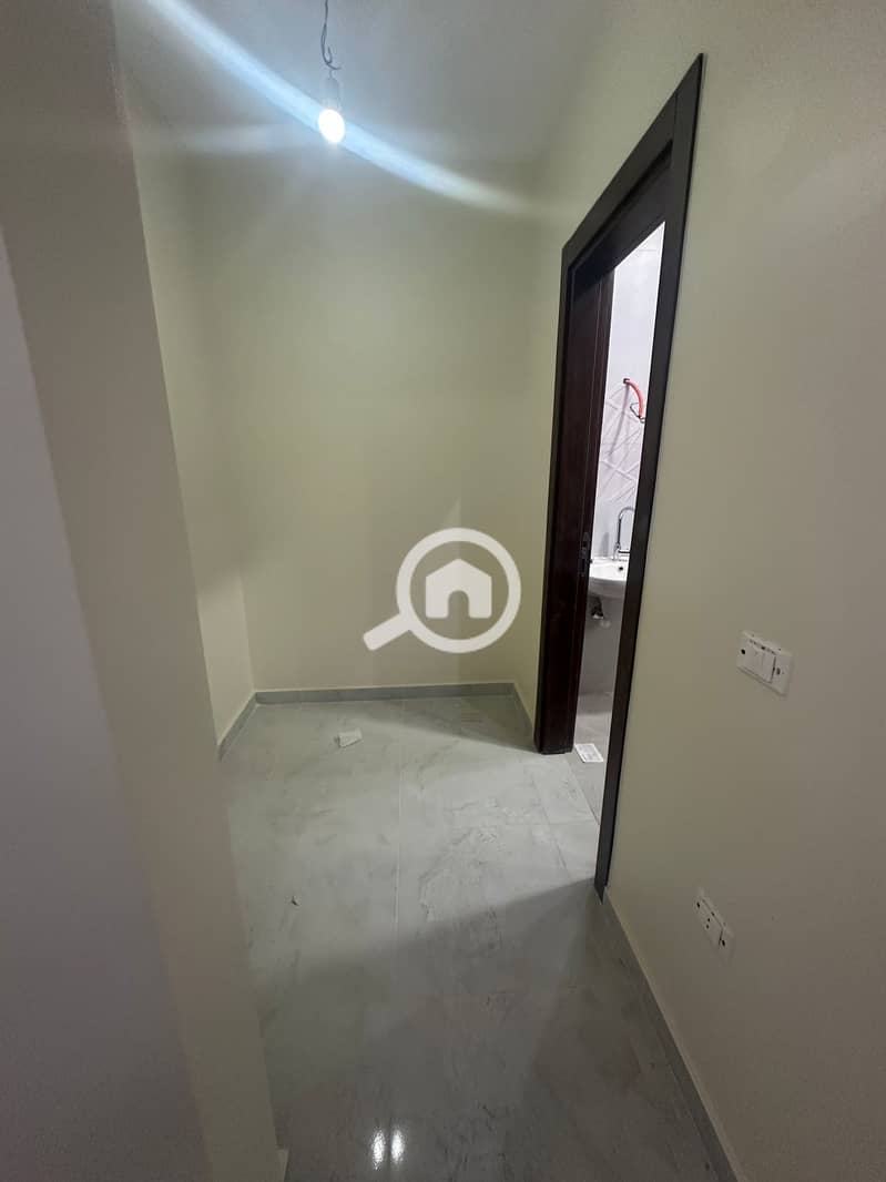 6 948bf3bc-11c2-4b6b-b36e-102cc6c039f4. jpeg