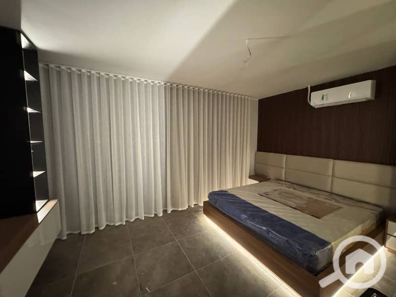 3 49de244f-1a5b-4e37-a542-3cf81ee256a4. jpeg