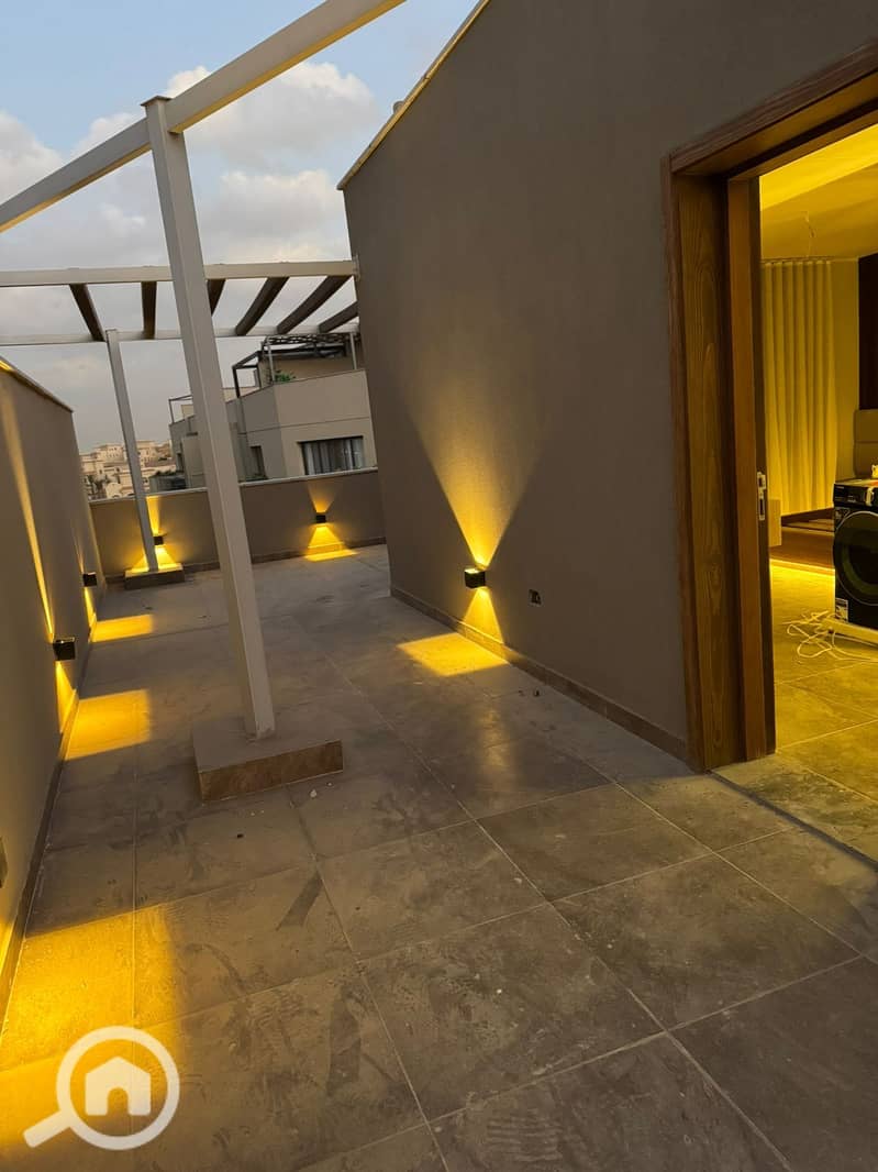 7 471621cc-a2ab-4fe6-86fc-c905b2706a95. jpeg