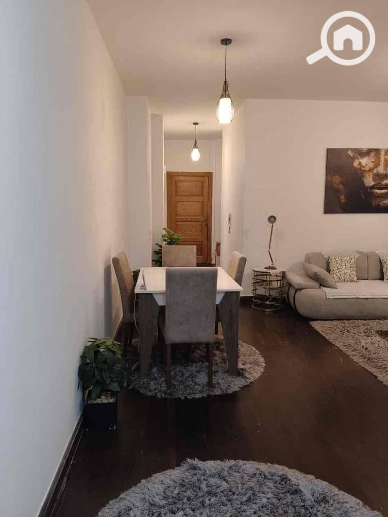 2 6d9f0404-61dd-4aa4-84fb-5bf773e870a4. jpg