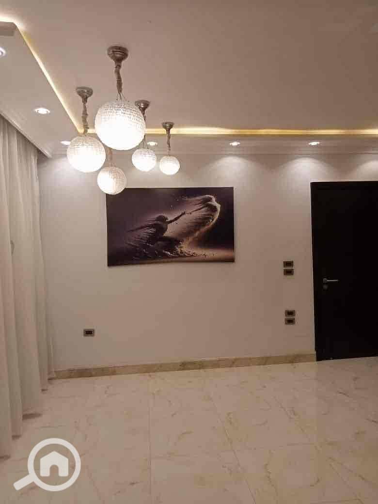 14 c5571685-4ad5-4ac2-a446-805b0d2dbe23. jpg