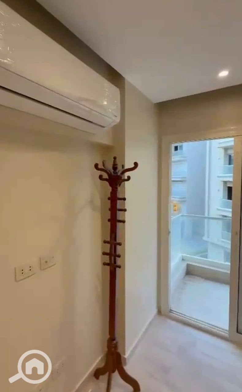 2 WhatsApp Image 2025-12-28 at 20.58. 39 (2). jpeg