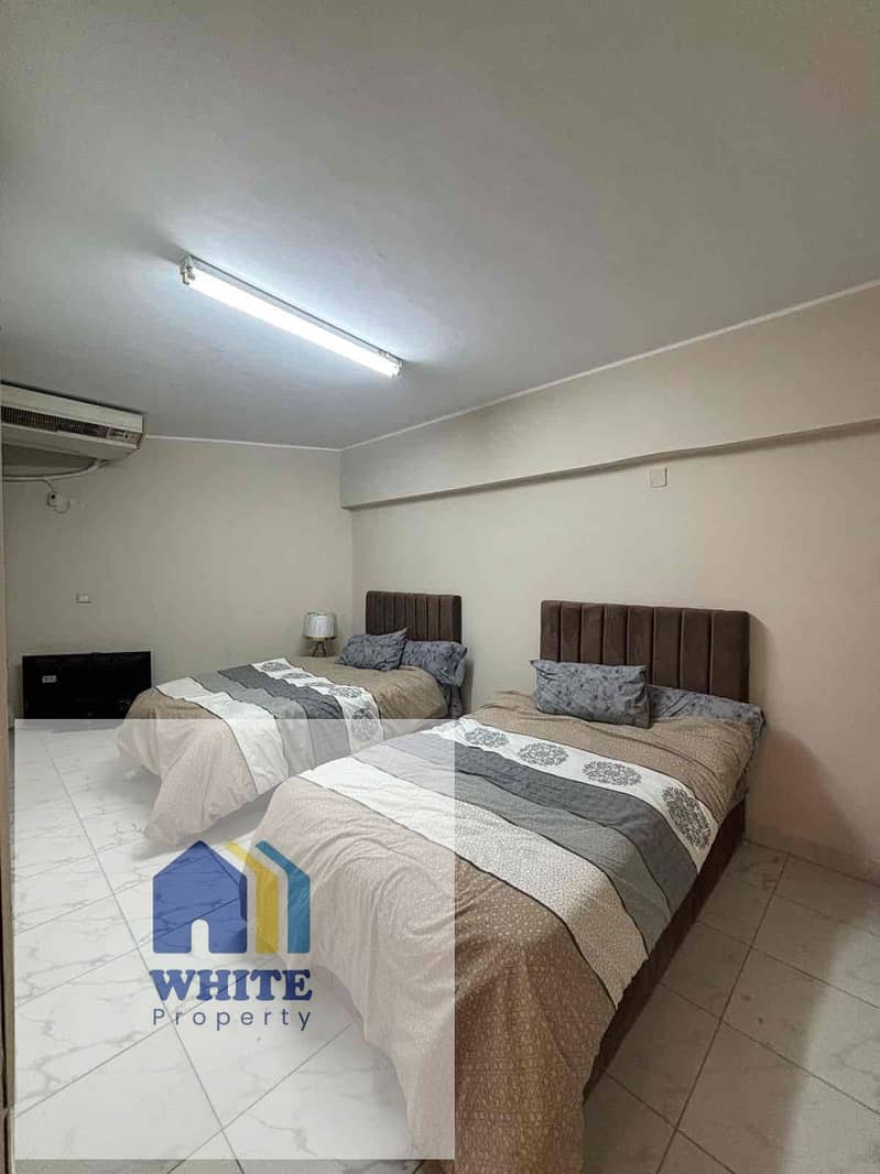 4 989b7372-d81f-4e5d-9173-66660a2ddd7f. jpg