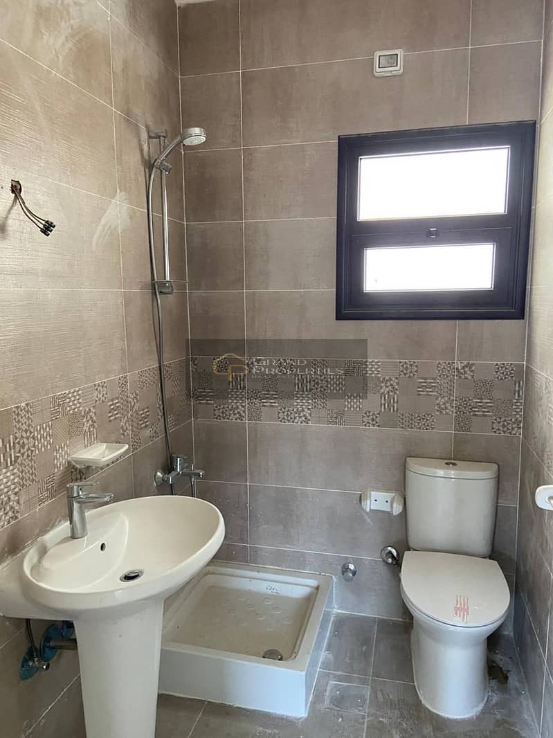 5 WhatsApp Image 2025-10-21 at 2.22. 36 PM (7). jpeg