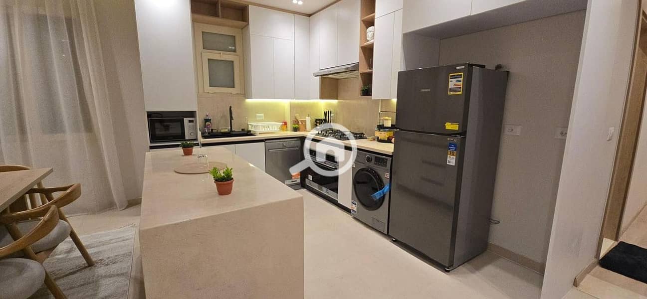 4 598779372_859927073433906_6713254928693560790_n. jpg