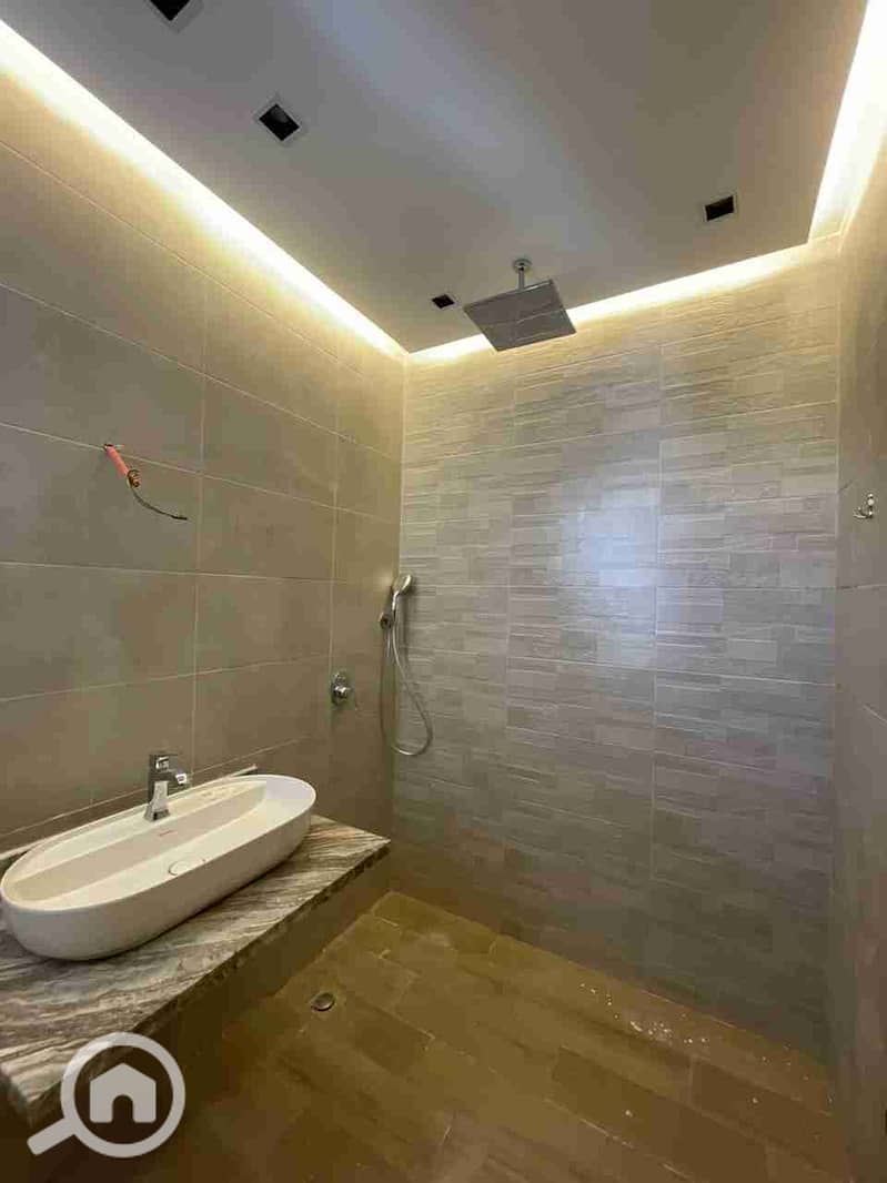 6 IMG-20251221-WA0033. jpg