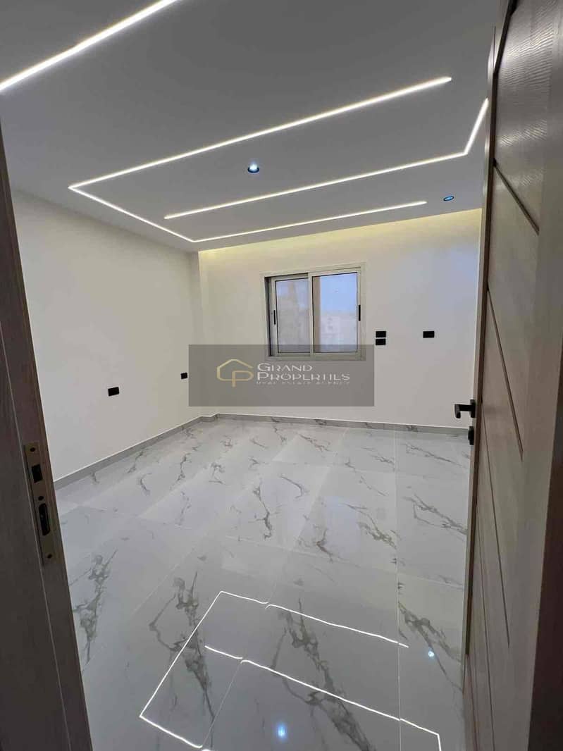 4 e183f094-7e7f-4921-a989-341bd4d63dd1. jpg