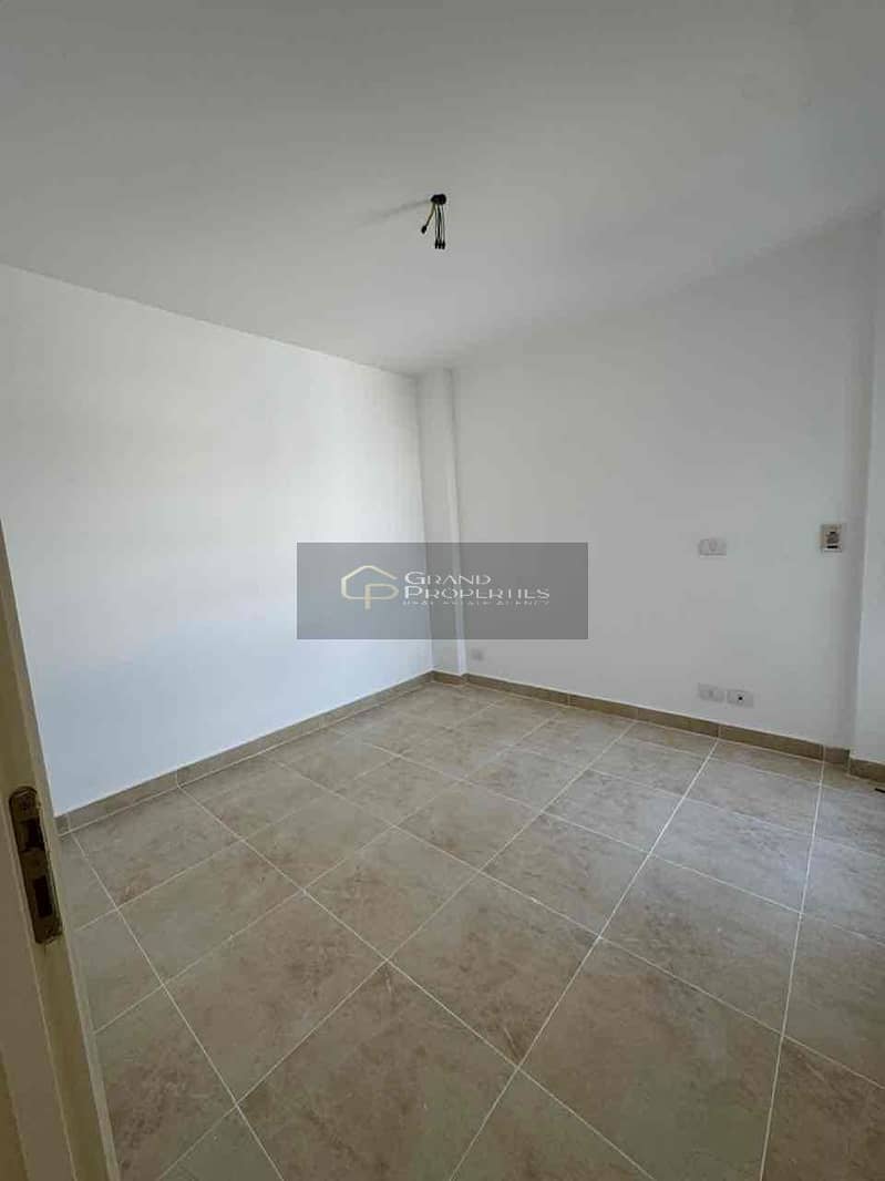 5 2885ca21-1e0d-4163-a94a-d5cd06340034. jpg