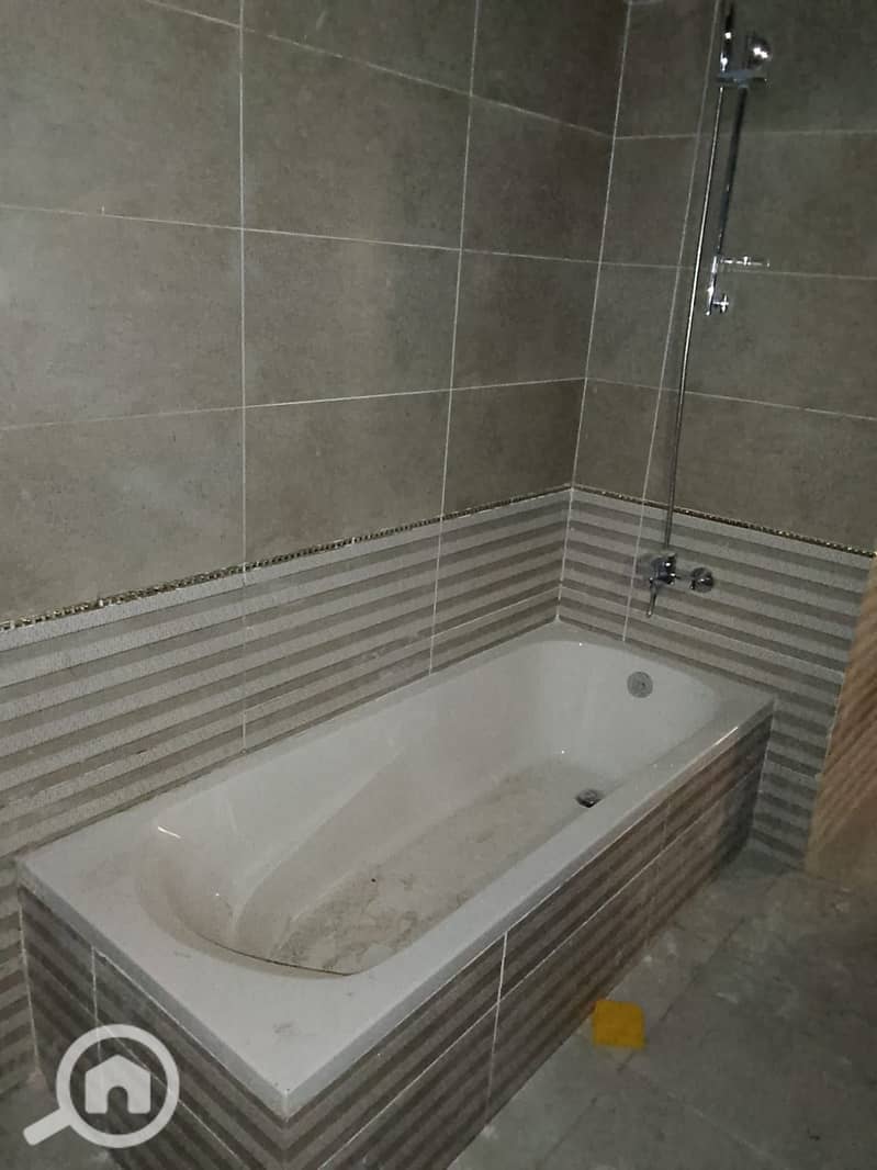 6 1bf9d9d8-0c0e-4a9f-bdf1-13a47a11c74b. jpg