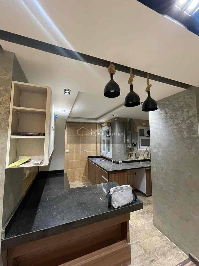 8 ca0dce2a-56b1-41f7-9de1-a233ec36d587. jpg