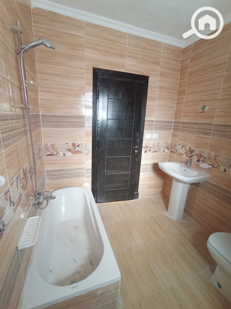 6 IMG-20251228-WA0104. jpg