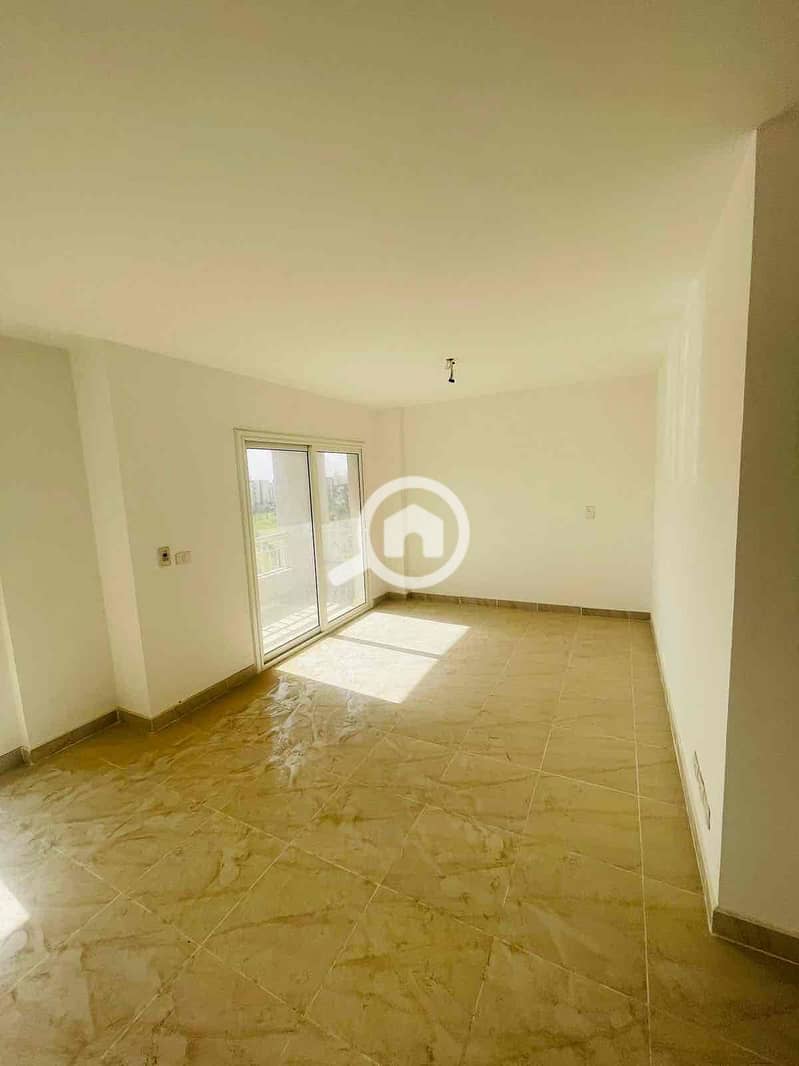 13 b1dacd99-1322-442b-8095-bfebdc639f40. jpg