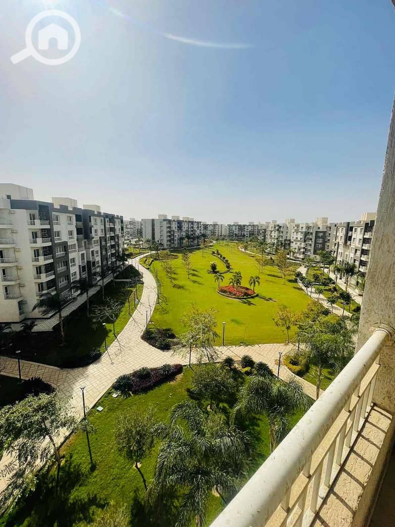 15 5dd1ea3e-59e8-42f7-8333-45975110bea0. jpg