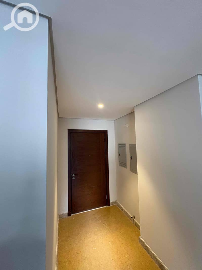 5 b95c96fe-e735-488b-8171-0440803fff67. jpg