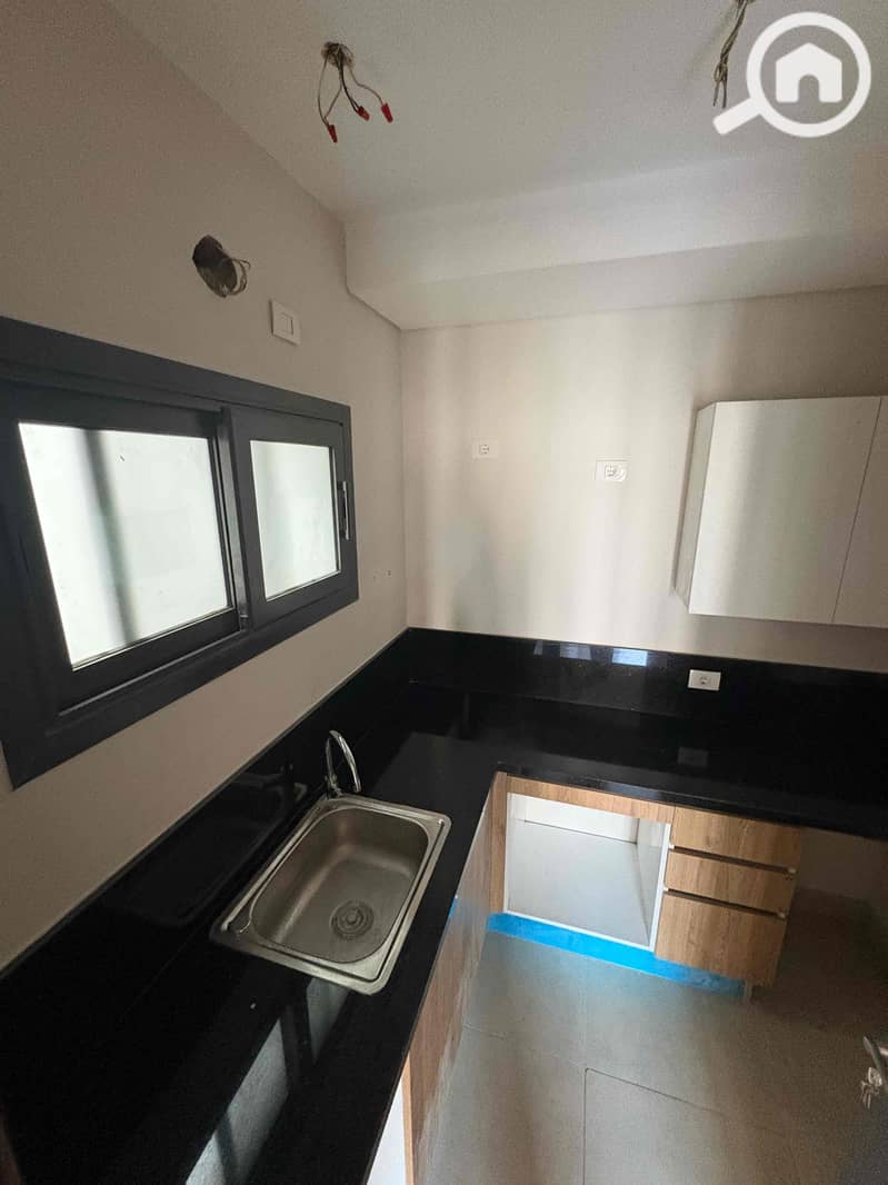 9 44aeceb8-969b-496e-b5ac-2161c23abcc2. jpg