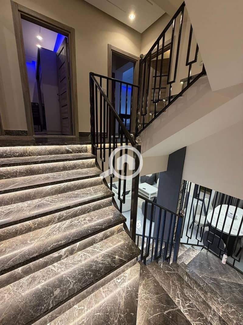 16 f4aa09d6-2cf0-4aad-a5ab-3813cc065ba2. jpeg