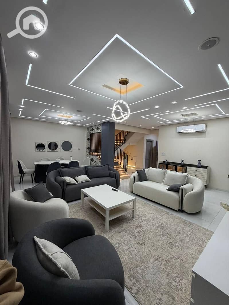 18 3664cbe4-4675-4622-b5fd-75bd597c627d. jpeg